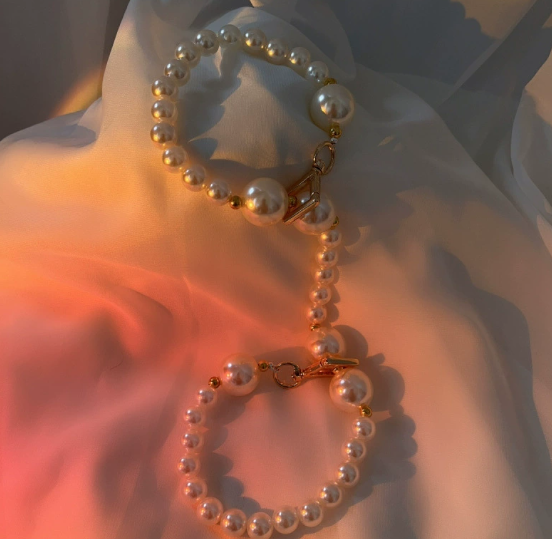 SM Pearl handcuffs — view 4