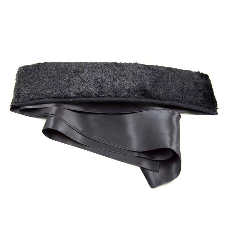 The Silk Plush Lifts the Buttocks to Make It Easy to Enter - alternate view