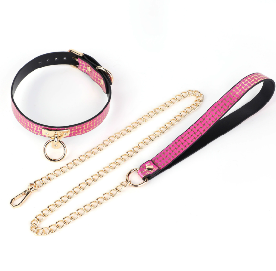 Rose patterned bondage traction collar